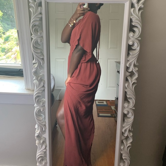 Maxi v-neck front and back - Picture 2 of 2